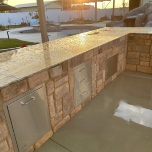 Outdoor Kitchens (4)